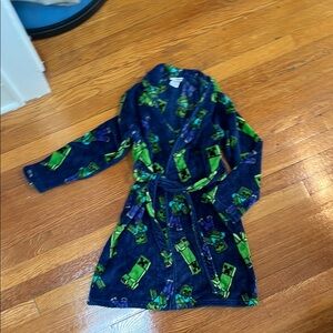 Official Minecraft Bathrobe